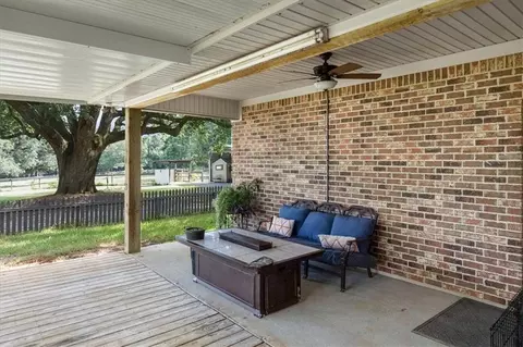 Exterior - 10730 Tanner Williams Rd, Mobile, AL 36608 photo 5 of 11