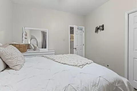 Bedroom - 10730 Tanner Williams Rd, Mobile, AL 36608 photo 4 of 4