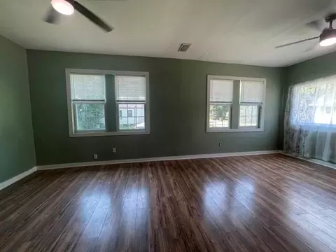 Living - 116 Carlen St N, Mobile, AL 36607 photo 4 of 5