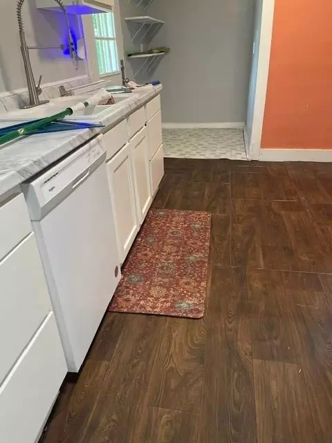 Kitchen - 116 Carlen St N, Mobile, AL 36607 photo 7 of 7