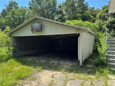 Exterior - 304 Pelham St, Chickasaw, AL 36611 photo 6 of 16