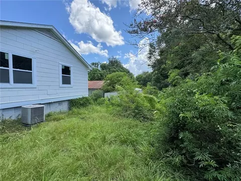 Exterior - 304 Pelham St, Chickasaw, AL 36611 photo 9 of 16