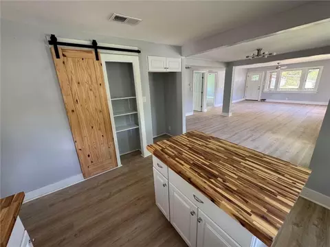 Entry Way - 304 Pelham St, Chickasaw, AL 36611 photo 1 of 1