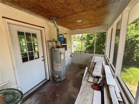 Exterior - 304 Pelham St, Chickasaw, AL 36611 photo 2 of 16
