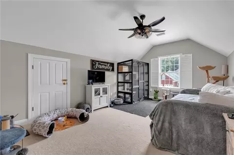 Bedroom - 718 Natchez Trail Ct, Mobile, AL 36609 photo 5 of 6