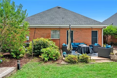 Exterior - 718 Natchez Trail Ct, Mobile, AL 36609 photo 13 of 18