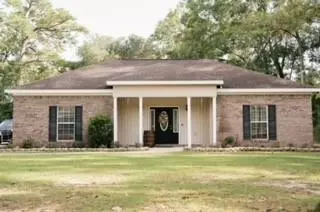 1017 Martha Alleyn Dr, Saraland, AL 36571