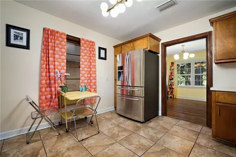 Kitchen - 1151 Navco Rd, Mobile, AL 36605 photo 2 of 4