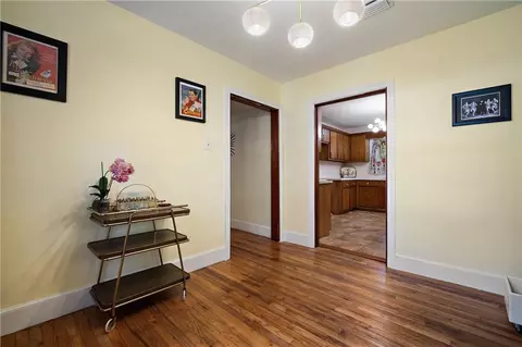 Entry Way - 1151 Navco Rd, Mobile, AL 36605 photo 2 of 4