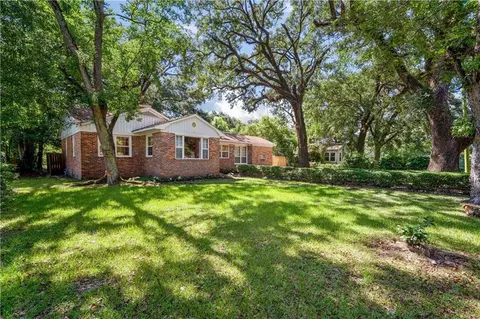Exterior - 1151 Navco Rd, Mobile, AL 36605 photo 3 of 7