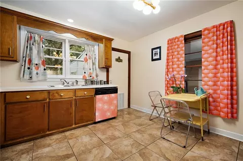 Kitchen - 1151 Navco Rd, Mobile, AL 36605 photo 1 of 4