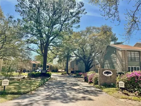 Exterior - 2901 Grant St #304, Mobile, AL 36606 photo 4 of 4