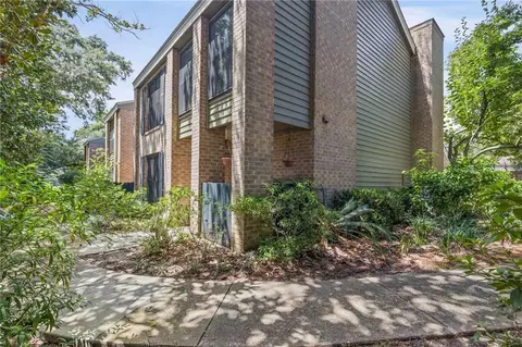 Exterior - 2901 Grant St #304, Mobile, AL 36606 photo 2 of 4