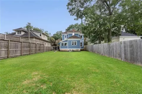 Exterior - 1508 Dauphin St, Mobile, AL 36604 photo 7 of 8