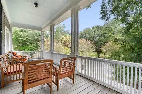 Exterior - 1508 Dauphin St, Mobile, AL 36604 photo 5 of 8