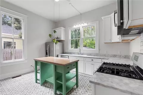 Kitchen - 1508 Dauphin St, Mobile, AL 36604 photo 2 of 3