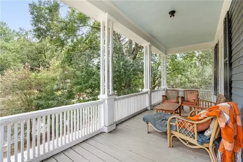Exterior - 1508 Dauphin St, Mobile, AL 36604 photo 4 of 8