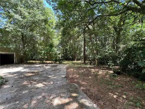 Exterior - 317 Bomar Pl, Mobile, AL 36609 photo 9 of 10