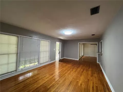 Living - 317 Bomar Pl, Mobile, AL 36609 photo 7 of 7