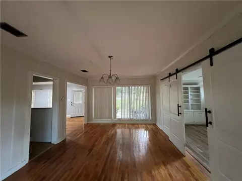 Living - 317 Bomar Pl, Mobile, AL 36609 photo 5 of 7