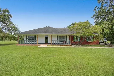 13770 Running Deer Ct, Grand Bay, AL 36541