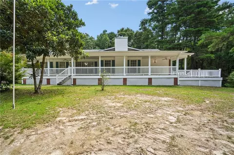 8850 Lister Dairy Rd, Creola, AL 36525