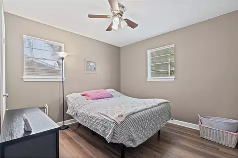 Bedroom - 516 Woodlore Dr, Chickasaw, AL 36611 photo 1 of 6
