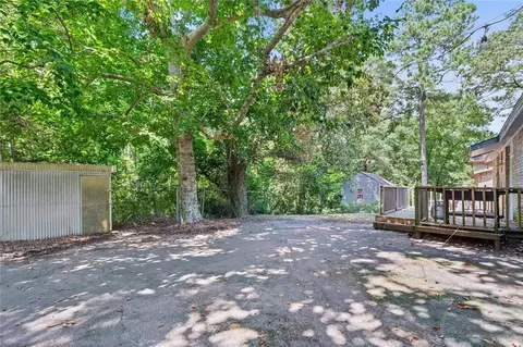Exterior - 516 Woodlore Dr, Chickasaw, AL 36611 photo 1 of 3