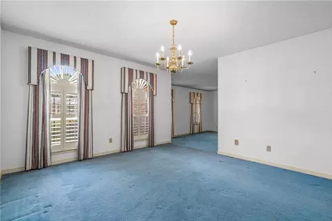 Living - 4167 Skywood Ln, Mobile, AL 36693 photo 3 of 4