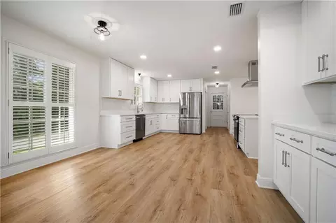 Kitchen - 301 Indian Creek Dr E, Mobile, AL 36607 photo 1 of 4