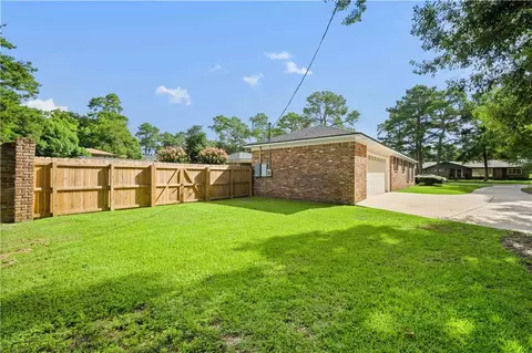 Exterior - 301 Indian Creek Dr E, Mobile, AL 36607 photo 7 of 7