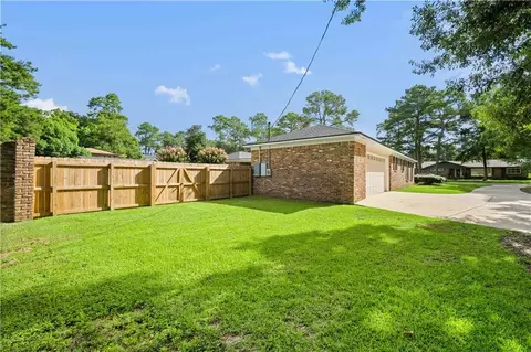 Exterior - 301 Indian Creek Dr E, Mobile, AL 36607 photo 6 of 6