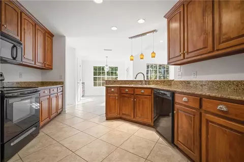 Kitchen - 1675 Stonebridge Ct, Mobile, AL 36695 photo 3 of 3