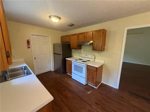 Kitchen - 1075 Salco Rd W, Axis, AL 36505 photo 2 of 2