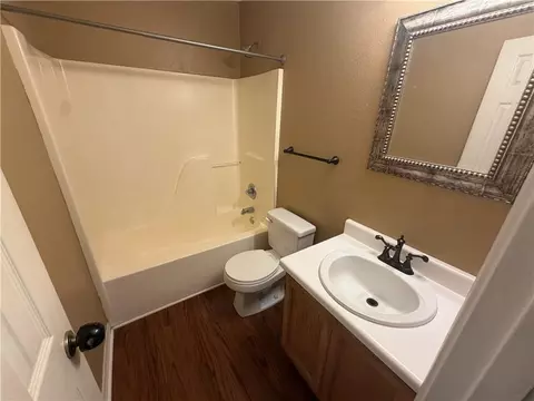 Bath - 1075 Salco Rd W, Axis, AL 36505 photo 1 of 2