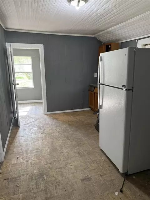 Kitchen - 1019 Colonial Ct, Mobile, AL 36606 photo 1 of 2