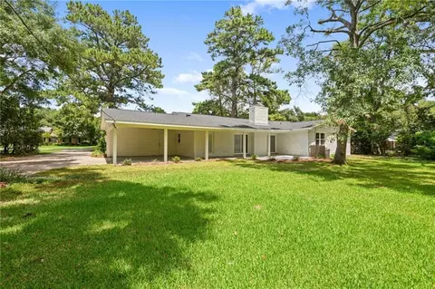 Exterior - 3811 Claridge Rd N, Mobile, AL 36608 photo 12 of 14