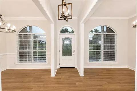 Entry Way - 7321 Bridgemill Dr, Mobile, AL 36619 photo 1 of 2