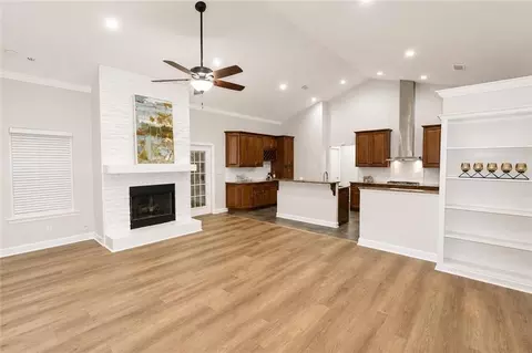 Living - 7321 Bridgemill Dr, Mobile, AL 36619 photo 2 of 2