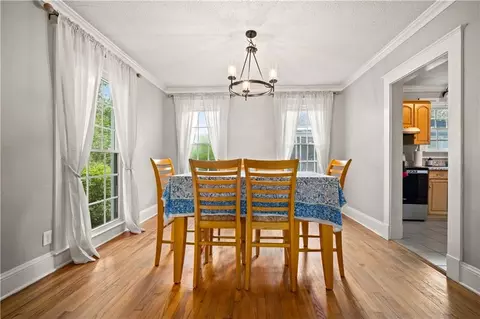 Dining - 6 Kirby St, Mobile, AL 36607 photo 2 of 2