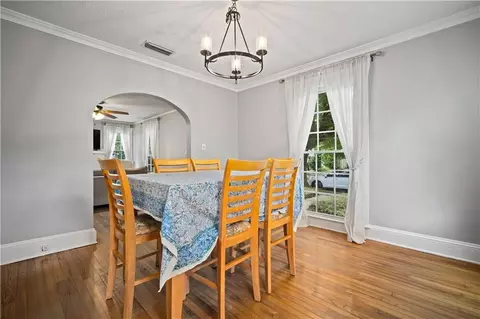 Dining - 6 Kirby St, Mobile, AL 36607 photo 1 of 2