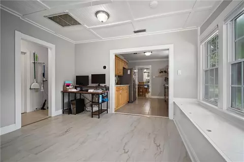 Entry Way - 6 Kirby St, Mobile, AL 36607 photo 5 of 5