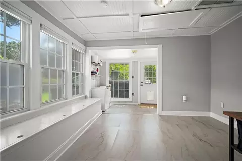 Entry Way - 6 Kirby St, Mobile, AL 36607 photo 4 of 5