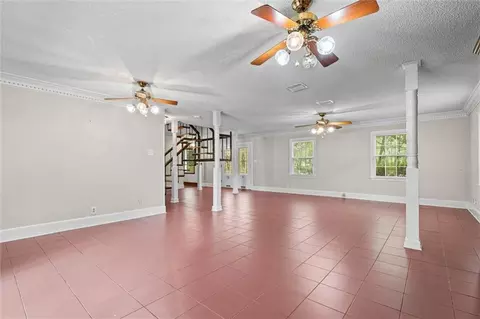 Living - 906 Azalea Rd, Mobile, AL 36693 photo 5 of 5
