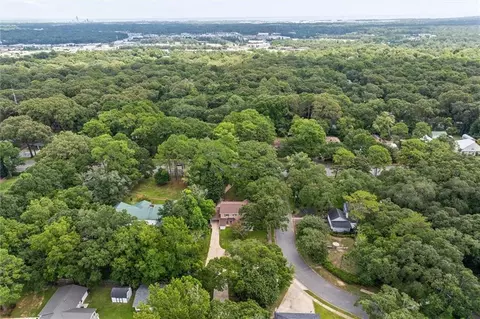 View/Area - 906 Azalea Rd, Mobile, AL 36693 photo 5 of 11