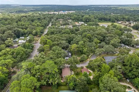 View/Area - 906 Azalea Rd, Mobile, AL 36693 photo 9 of 11