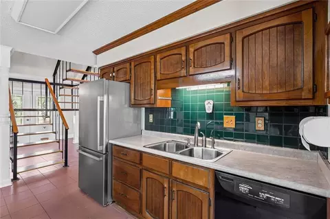 Kitchen - 906 Azalea Rd, Mobile, AL 36693 photo 3 of 3