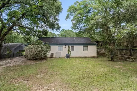 Exterior - 458 Yevonne Curv E, Mobile, AL 36609 photo 3 of 5