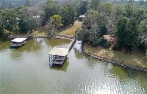 View/Area - 3002 Bryant Rd, Mobile, AL 36605 photo 6 of 9
