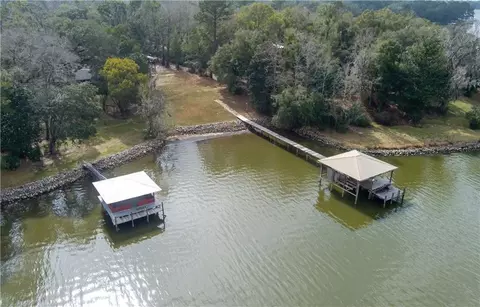 View/Area - 3002 Bryant Rd, Mobile, AL 36605 photo 7 of 9